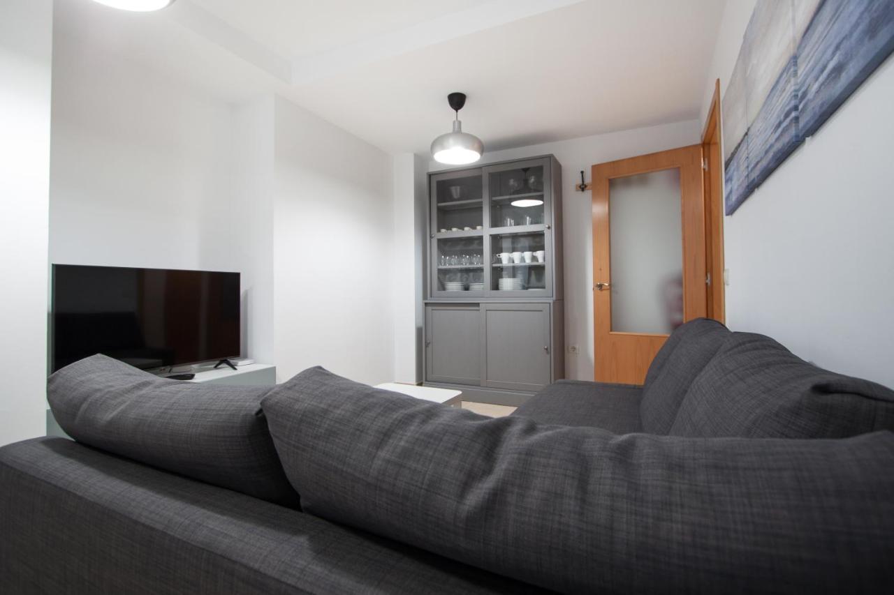 Esguil, Apartamento Con Piscina, A 3 Km De La Playa Vut-2995-As ยาเนส ภายนอก รูปภาพ