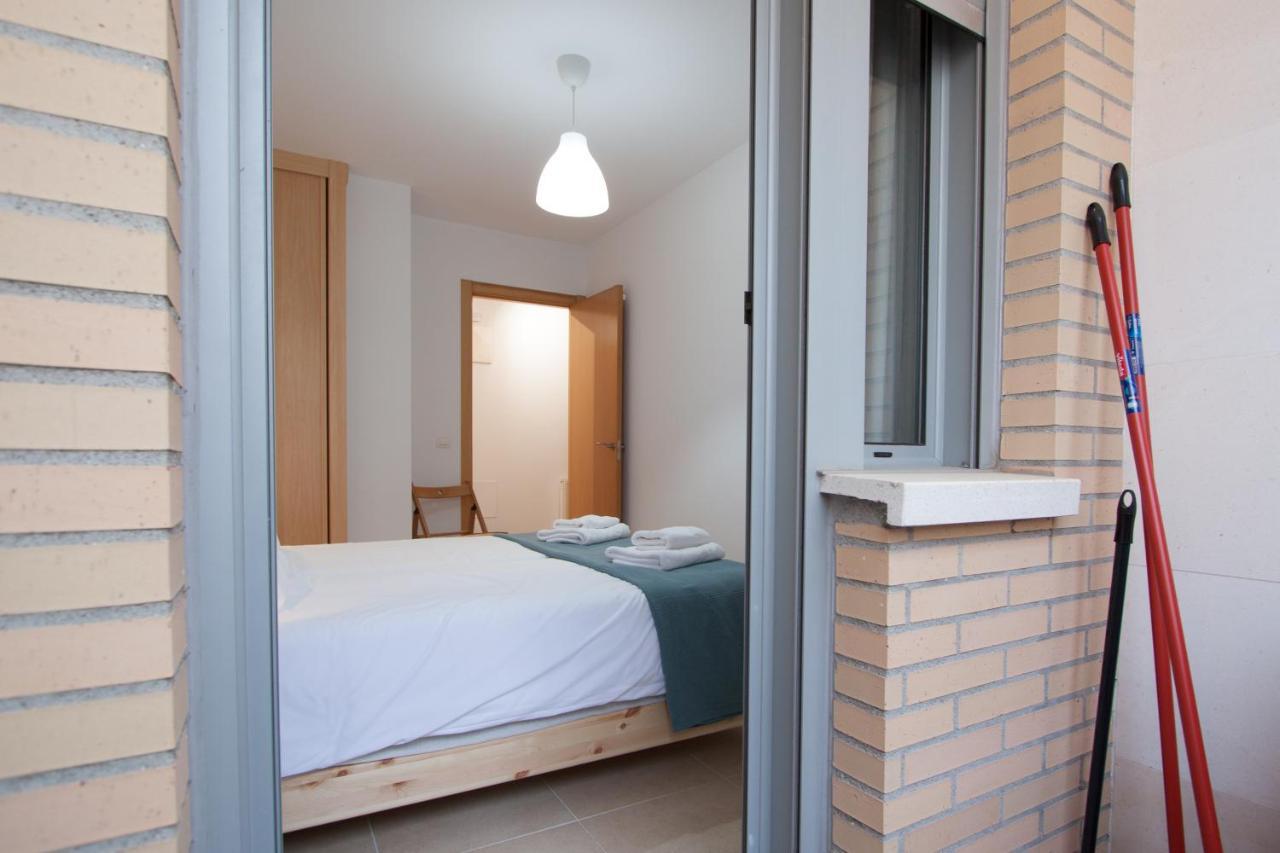 Esguil, Apartamento Con Piscina, A 3 Km De La Playa Vut-2995-As ยาเนส ภายนอก รูปภาพ